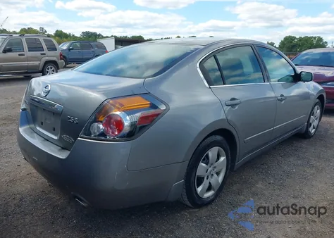 2007 Nissan Altima 2.5 S from USA, damaged, VIN 1N4AL21E27C147663